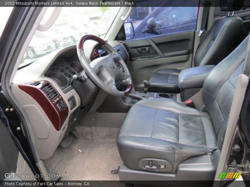 Solano Black Pearlescent / Black 2002 Mitsubishi Montero Limited 4x4