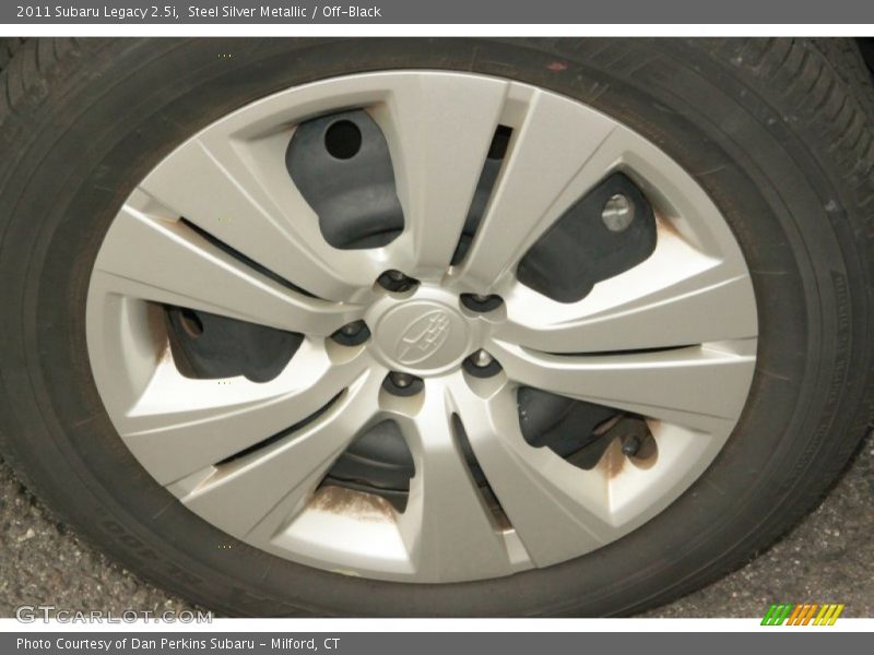 Steel Silver Metallic / Off-Black 2011 Subaru Legacy 2.5i