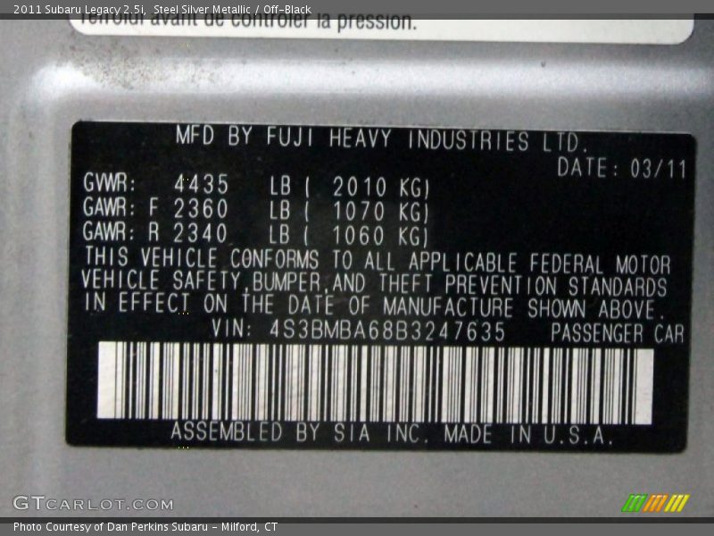 Steel Silver Metallic / Off-Black 2011 Subaru Legacy 2.5i