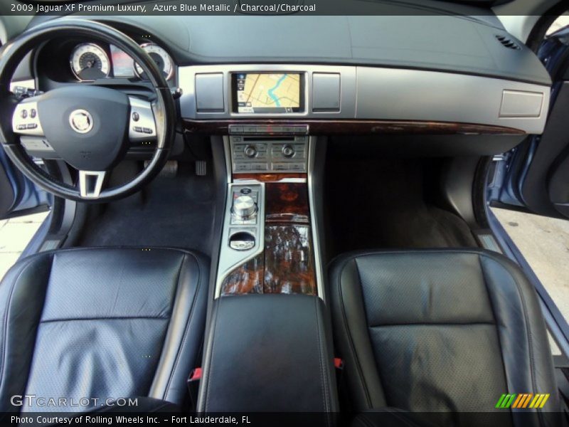 Dashboard of 2009 XF Premium Luxury