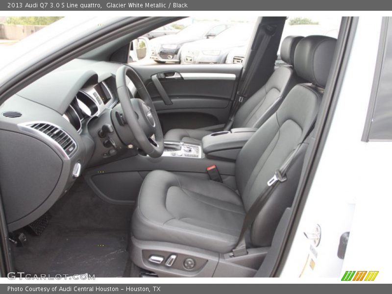 Front Seat of 2013 Q7 3.0 S Line quattro