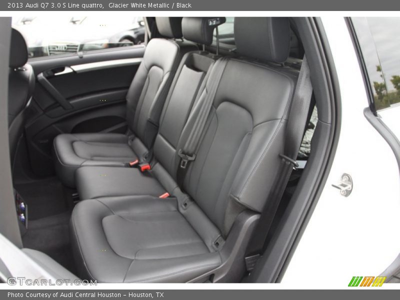 Rear Seat of 2013 Q7 3.0 S Line quattro