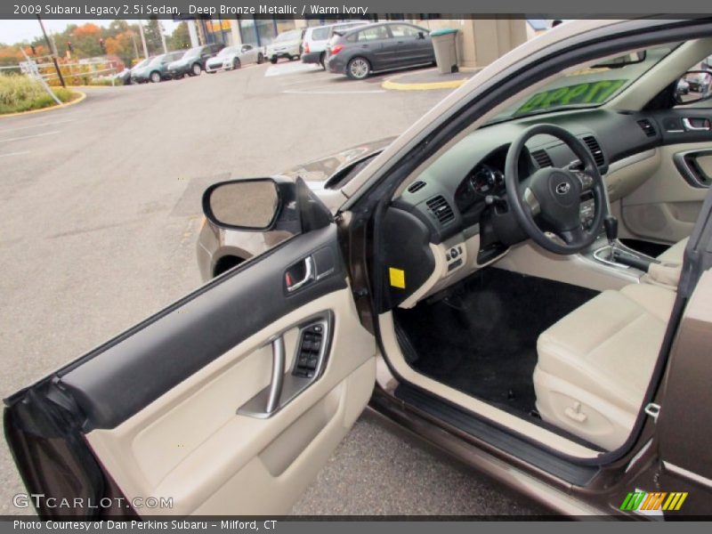 Deep Bronze Metallic / Warm Ivory 2009 Subaru Legacy 2.5i Sedan