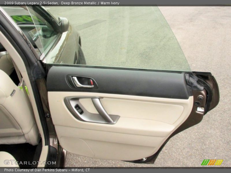 Deep Bronze Metallic / Warm Ivory 2009 Subaru Legacy 2.5i Sedan