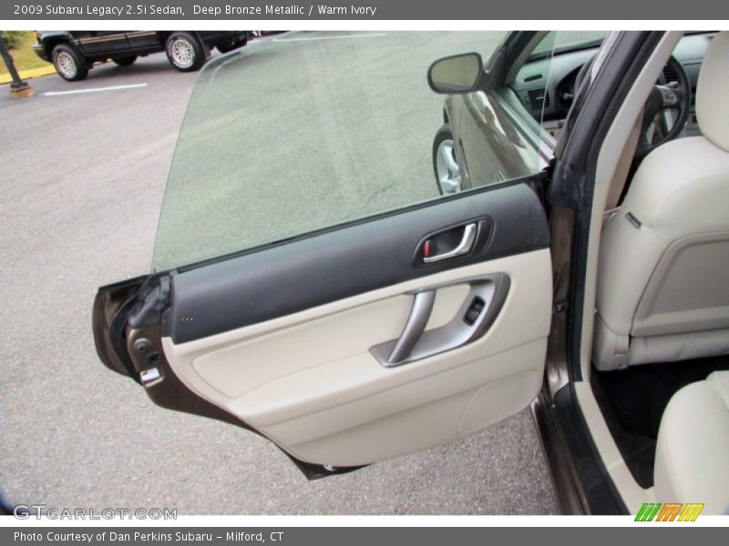 Deep Bronze Metallic / Warm Ivory 2009 Subaru Legacy 2.5i Sedan