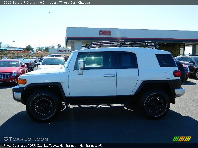 Iceberg White / Dark Charcoal 2010 Toyota FJ Cruiser 4WD