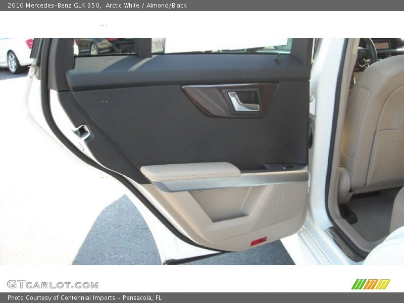 Arctic White / Almond/Black 2010 Mercedes-Benz GLK 350