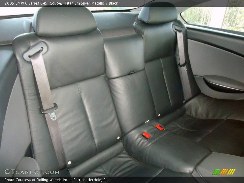 Rear Seat of 2005 6 Series 645i Coupe