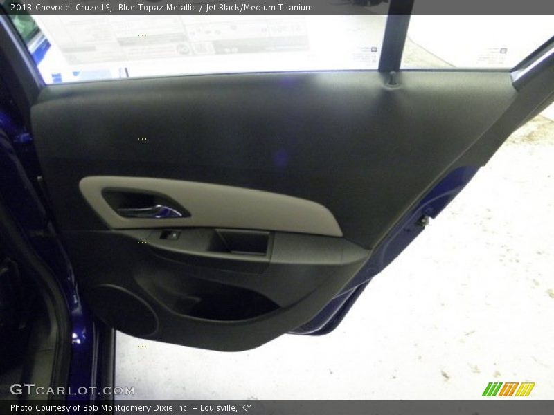 Blue Topaz Metallic / Jet Black/Medium Titanium 2013 Chevrolet Cruze LS