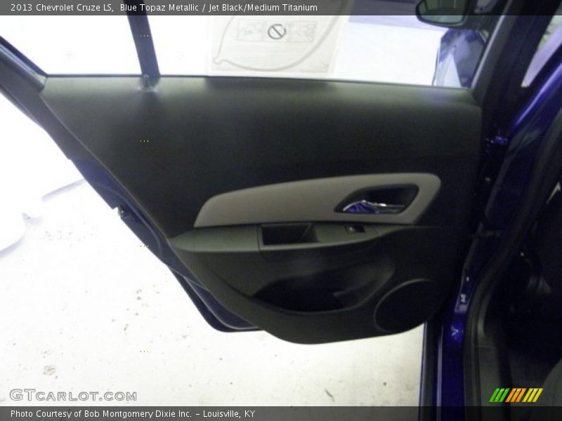 Blue Topaz Metallic / Jet Black/Medium Titanium 2013 Chevrolet Cruze LS