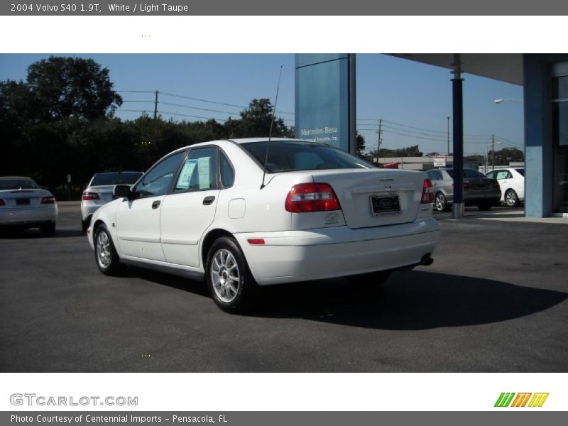 White / Light Taupe 2004 Volvo S40 1.9T