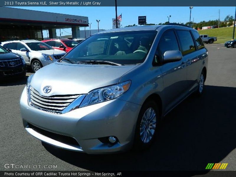Silver Sky Metallic / Light Gray 2013 Toyota Sienna XLE