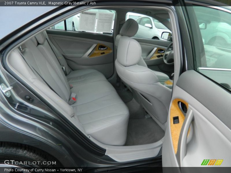 Magnetic Gray Metallic / Ash 2007 Toyota Camry XLE