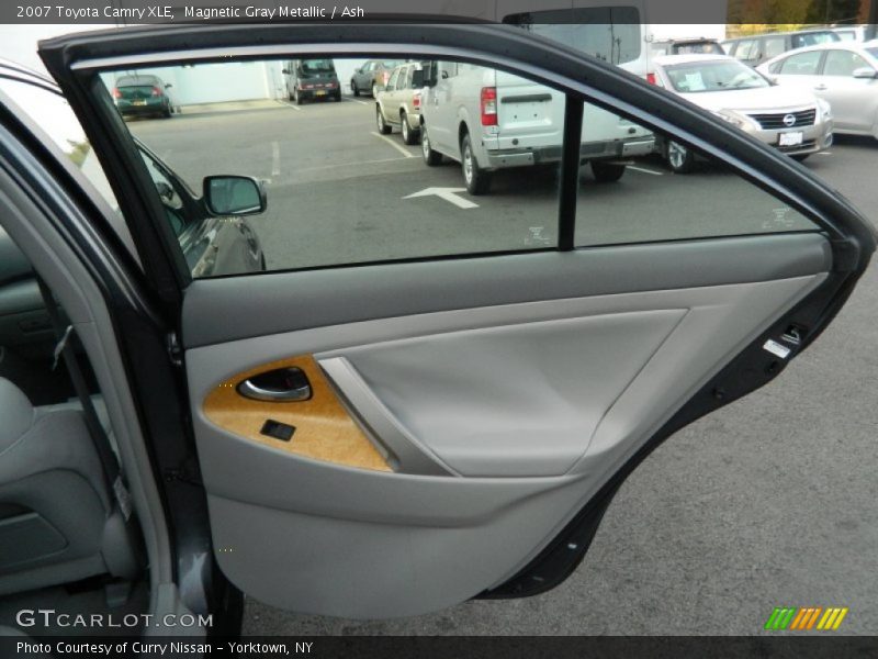 Magnetic Gray Metallic / Ash 2007 Toyota Camry XLE