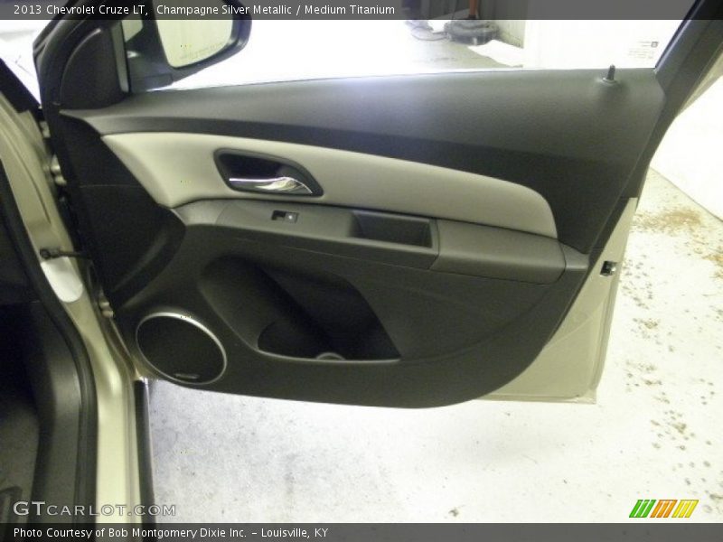 Champagne Silver Metallic / Medium Titanium 2013 Chevrolet Cruze LT