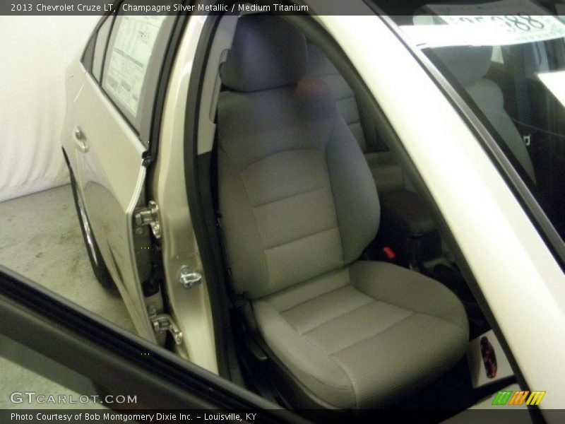 Champagne Silver Metallic / Medium Titanium 2013 Chevrolet Cruze LT