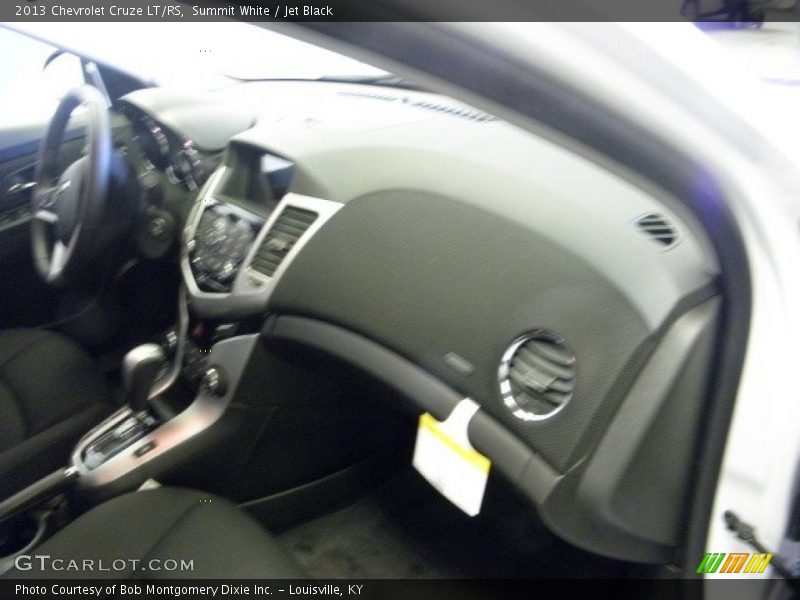 Summit White / Jet Black 2013 Chevrolet Cruze LT/RS