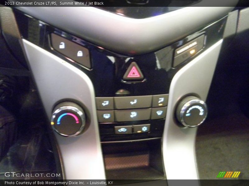 Summit White / Jet Black 2013 Chevrolet Cruze LT/RS