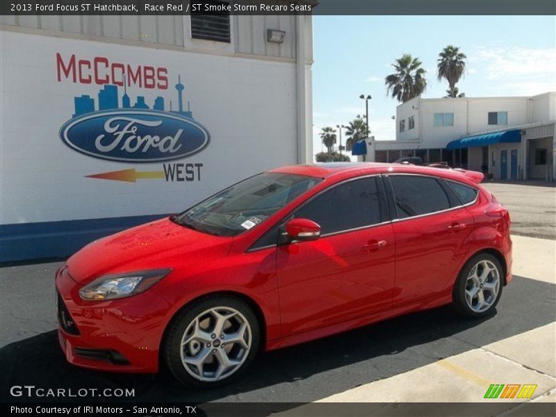 Race Red / ST Smoke Storm Recaro Seats 2013 Ford Focus ST Hatchback