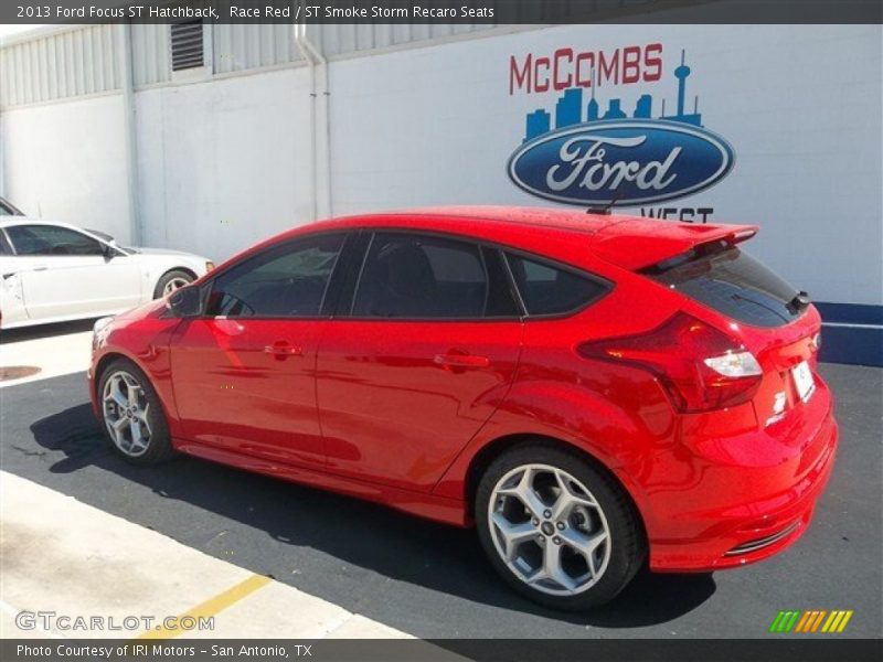 Race Red / ST Smoke Storm Recaro Seats 2013 Ford Focus ST Hatchback