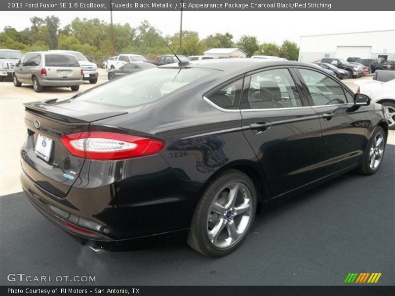 Tuxedo Black Metallic / SE Appearance Package Charcoal Black/Red Stitching 2013 Ford Fusion SE 1.6 EcoBoost