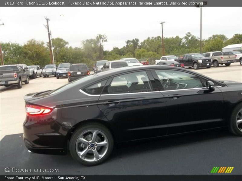 Tuxedo Black Metallic / SE Appearance Package Charcoal Black/Red Stitching 2013 Ford Fusion SE 1.6 EcoBoost