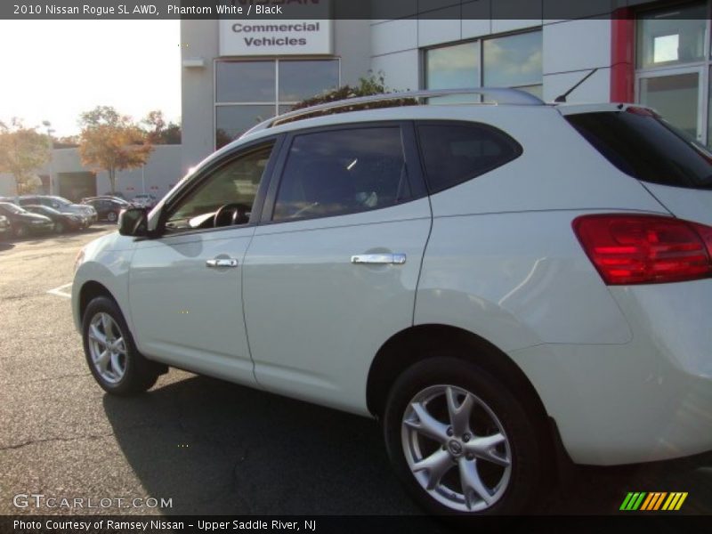 Phantom White / Black 2010 Nissan Rogue SL AWD