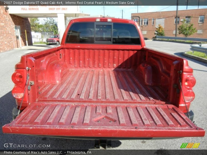  2007 Dakota ST Quad Cab 4x4 Trunk