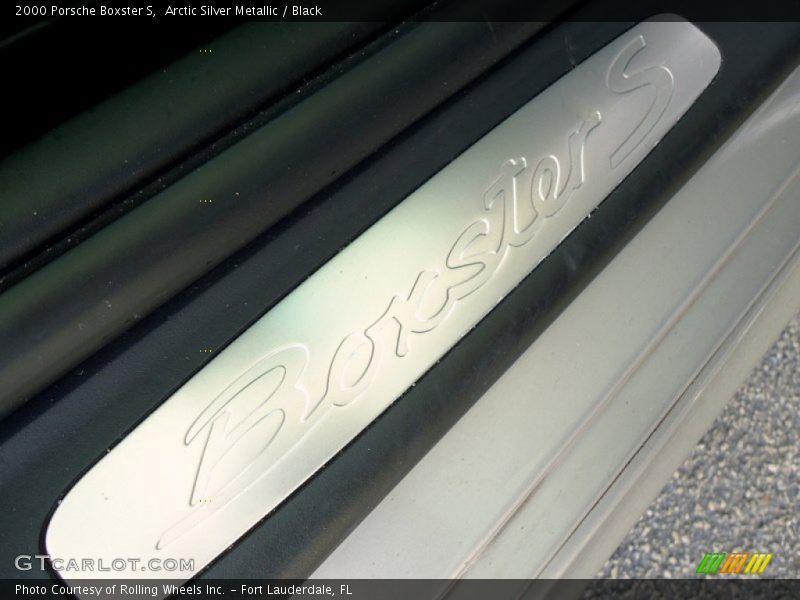  2000 Boxster S Logo