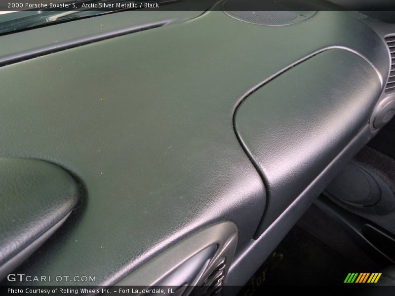 Arctic Silver Metallic / Black 2000 Porsche Boxster S