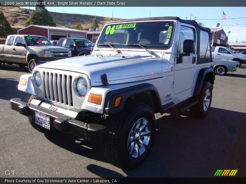 Bright Silver Metallic / Dark Slate Gray 2006 Jeep Wrangler SE 4x4