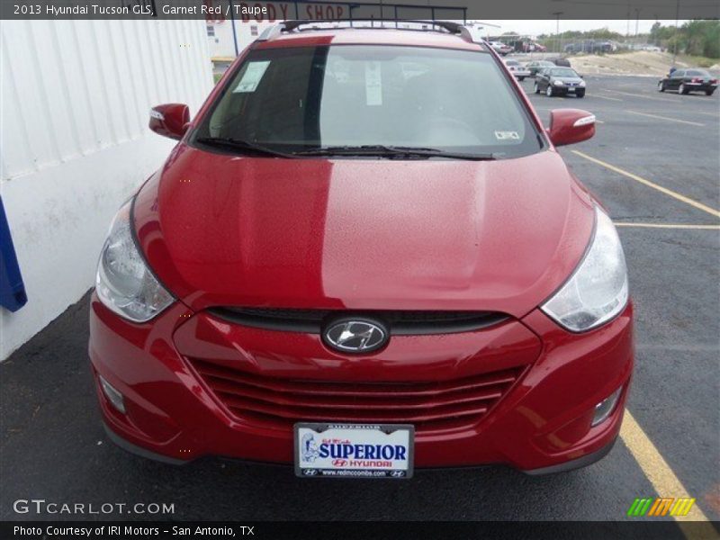 Garnet Red / Taupe 2013 Hyundai Tucson GLS