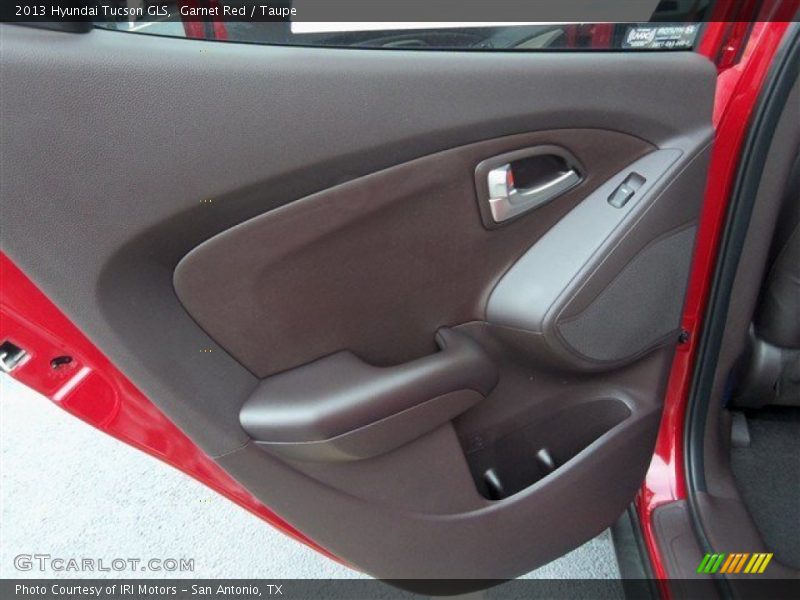Garnet Red / Taupe 2013 Hyundai Tucson GLS