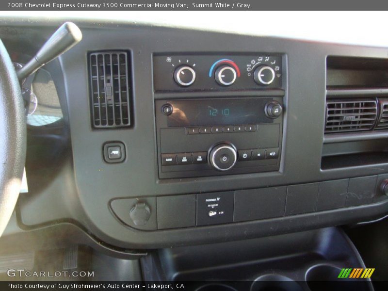 Summit White / Gray 2008 Chevrolet Express Cutaway 3500 Commercial Moving Van