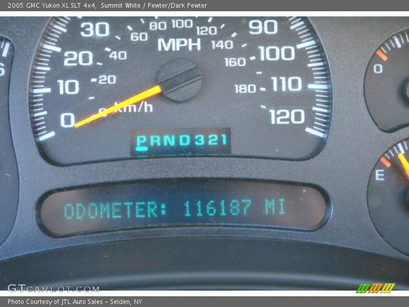 Summit White / Pewter/Dark Pewter 2005 GMC Yukon XL SLT 4x4