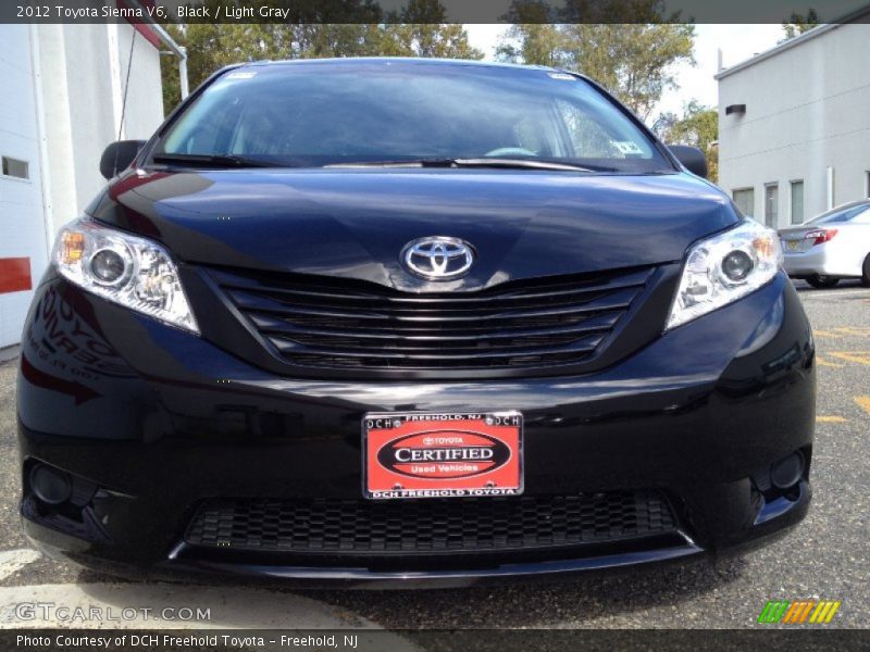 Black / Light Gray 2012 Toyota Sienna V6