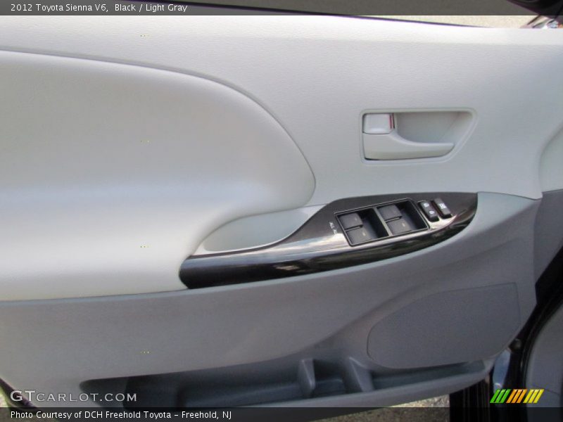 Black / Light Gray 2012 Toyota Sienna V6