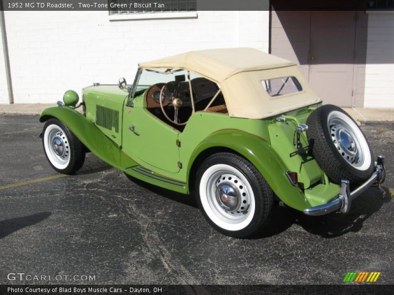 Two-Tone Green / Biscuit Tan 1952 MG TD Roadster