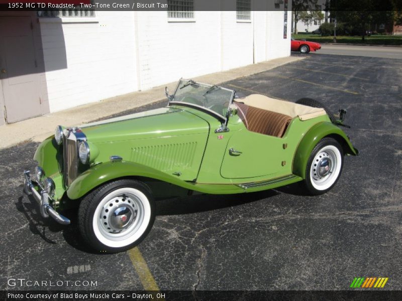 Two-Tone Green / Biscuit Tan 1952 MG TD Roadster