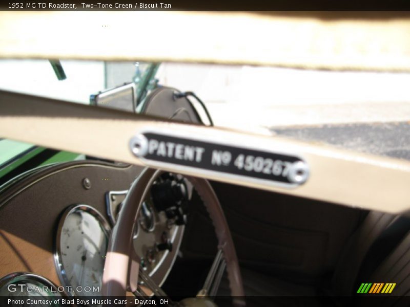 Two-Tone Green / Biscuit Tan 1952 MG TD Roadster