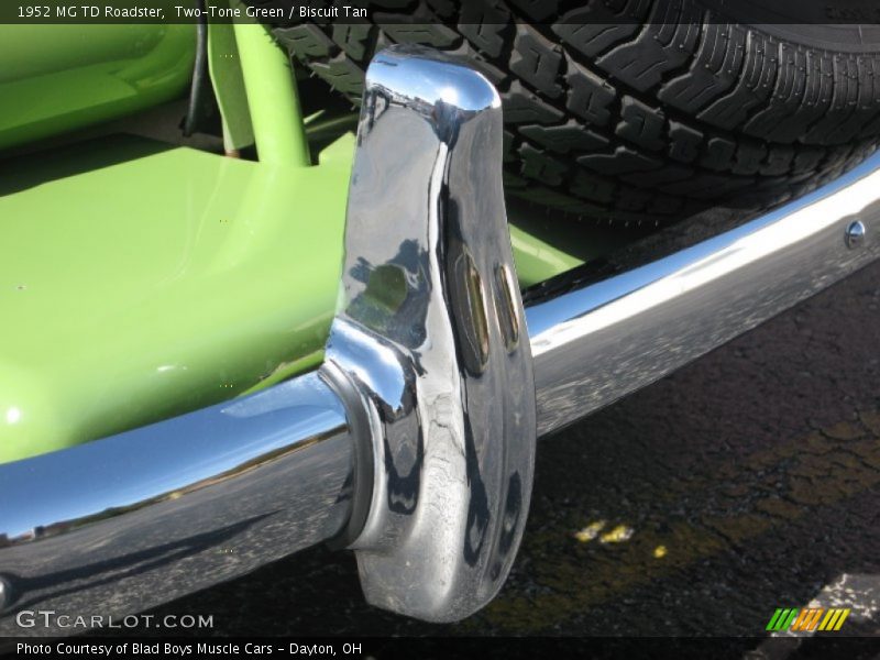 Two-Tone Green / Biscuit Tan 1952 MG TD Roadster