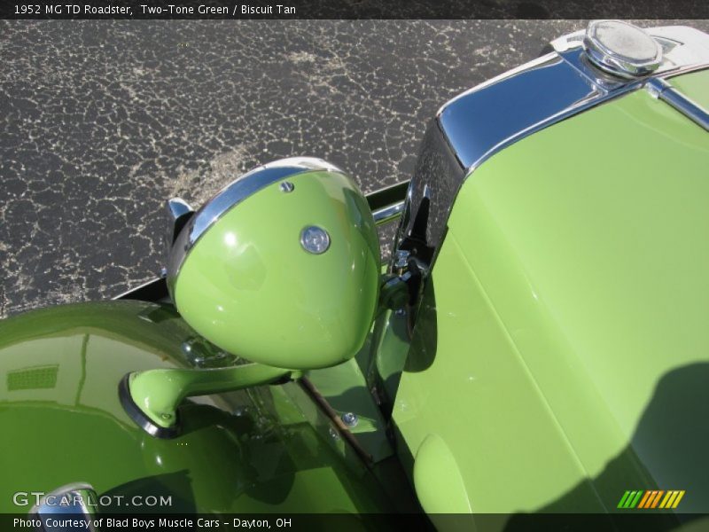 Two-Tone Green / Biscuit Tan 1952 MG TD Roadster