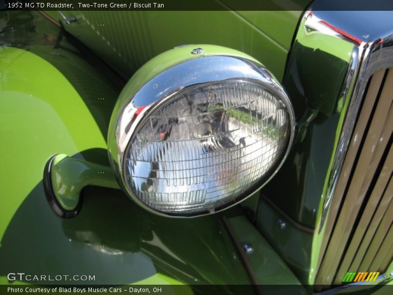 Two-Tone Green / Biscuit Tan 1952 MG TD Roadster