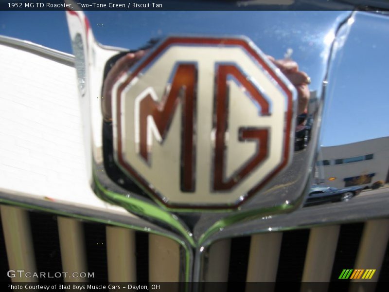 MG badge - 1952 MG TD Roadster