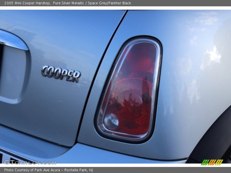 Pure Silver Metallic / Space Grey/Panther Black 2005 Mini Cooper Hardtop