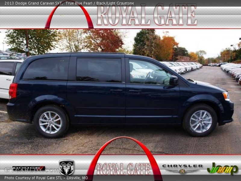 True Blue Pearl / Black/Light Graystone 2013 Dodge Grand Caravan SXT