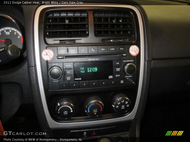 Bright White / Dark Slate Gray 2011 Dodge Caliber Heat
