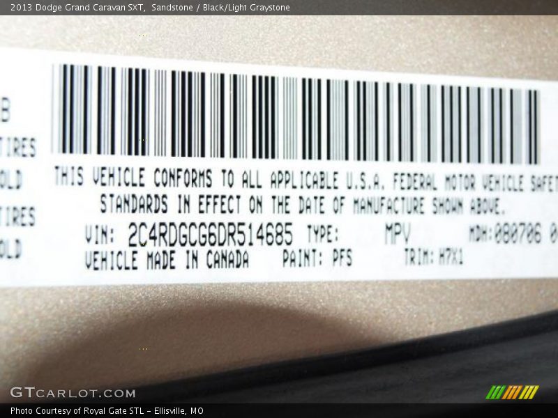 Sandstone / Black/Light Graystone 2013 Dodge Grand Caravan SXT