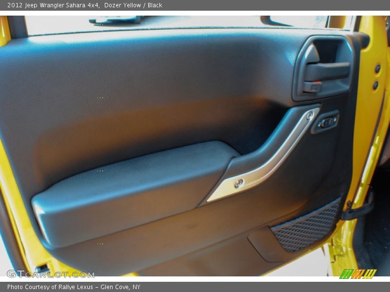 Dozer Yellow / Black 2012 Jeep Wrangler Sahara 4x4