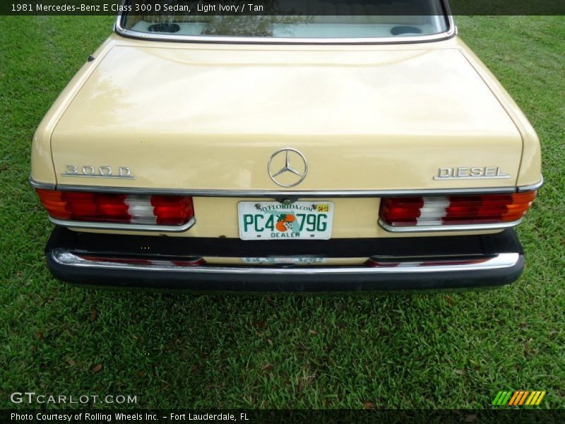 Light Ivory / Tan 1981 Mercedes-Benz E Class 300 D Sedan